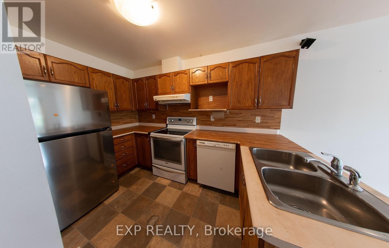 












4347 SUNWOOD CRESCENT

,
Ottawa,




Ontario
K1J1B9

