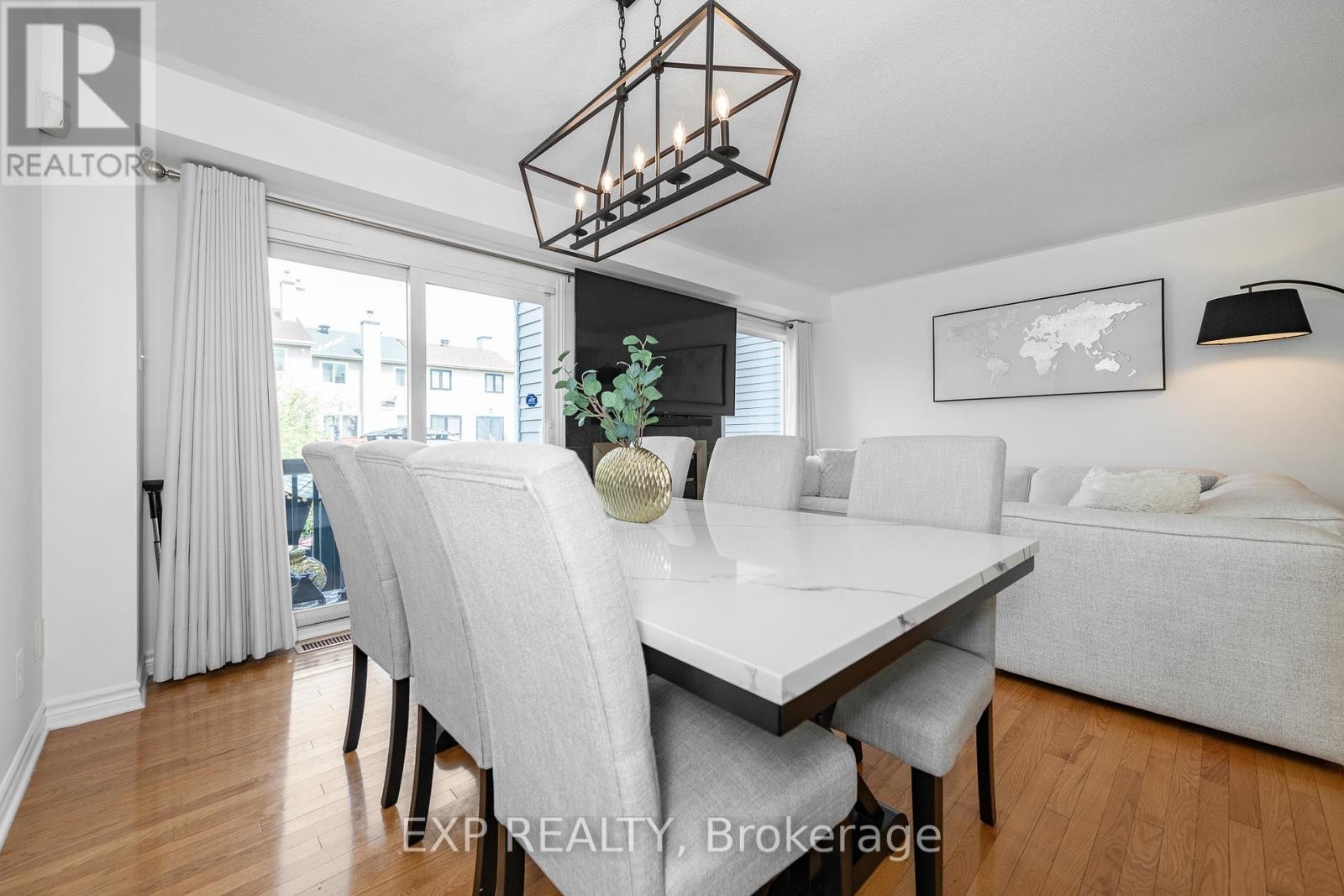 












629 BROME CRESCENT

,
Ottawa,




Ontario
K4A1T9

