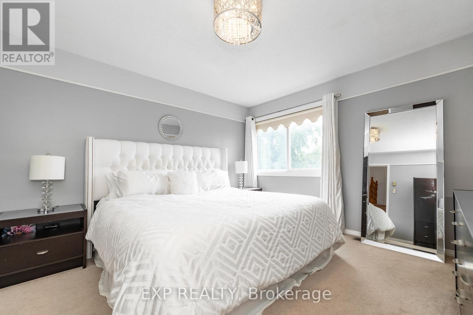 












629 BROME CRESCENT

,
Ottawa,




Ontario
K4A1T9

