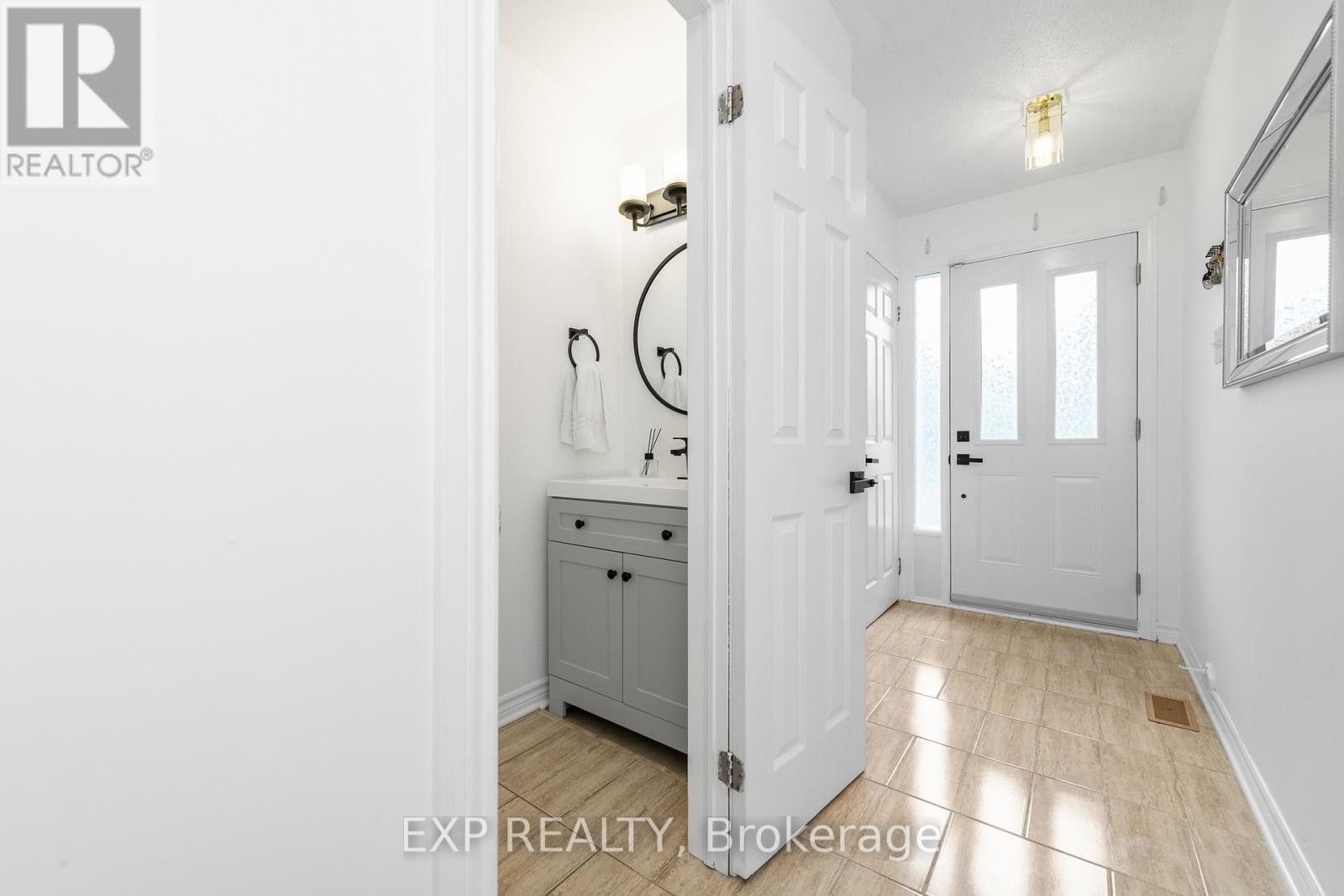 












629 BROME CRESCENT

,
Ottawa,




Ontario
K4A1T9

