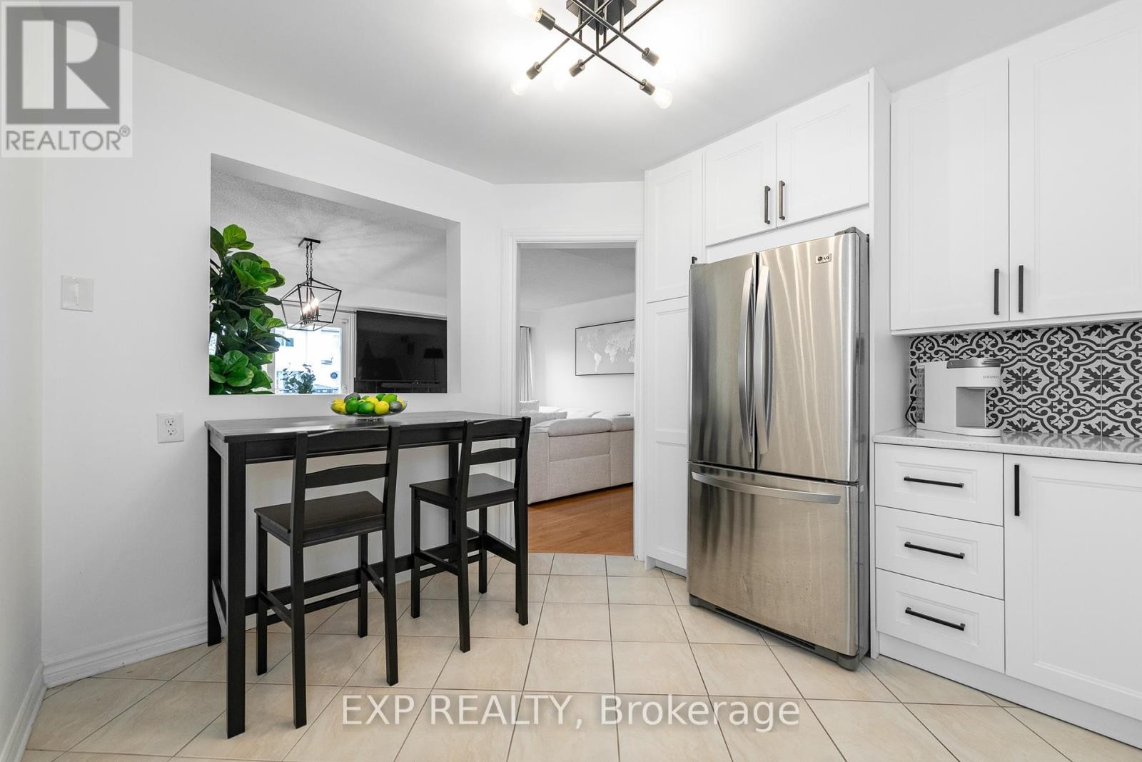 












629 BROME CRESCENT

,
Ottawa,




Ontario
K4A1T9


