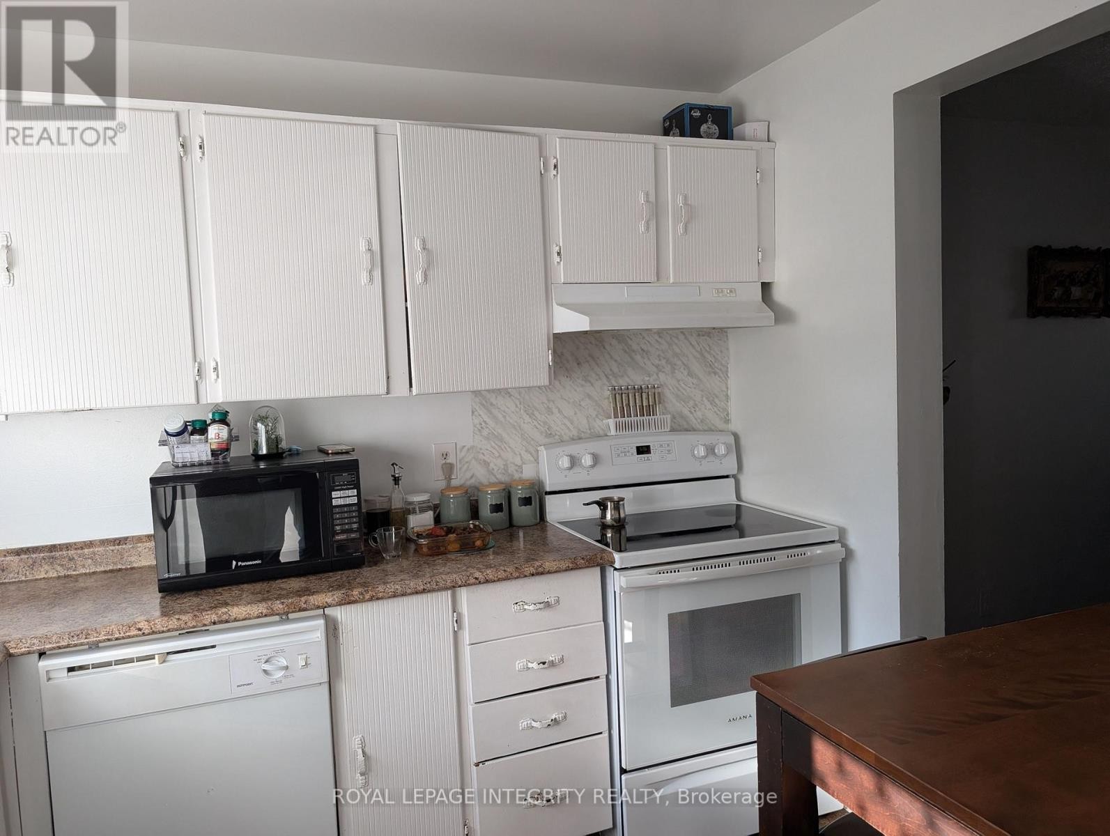 












38 - 1721 DONDALE STREET

,
Ottawa,




Ontario
K1B5H7


