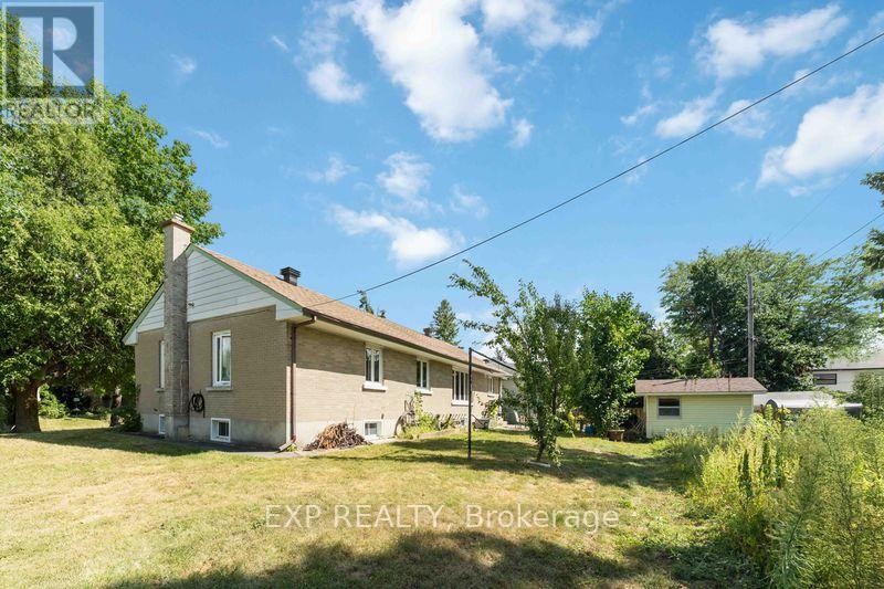 












878 IVANHOE AVENUE

,
Ottawa,




Ontario
K2B5S5

