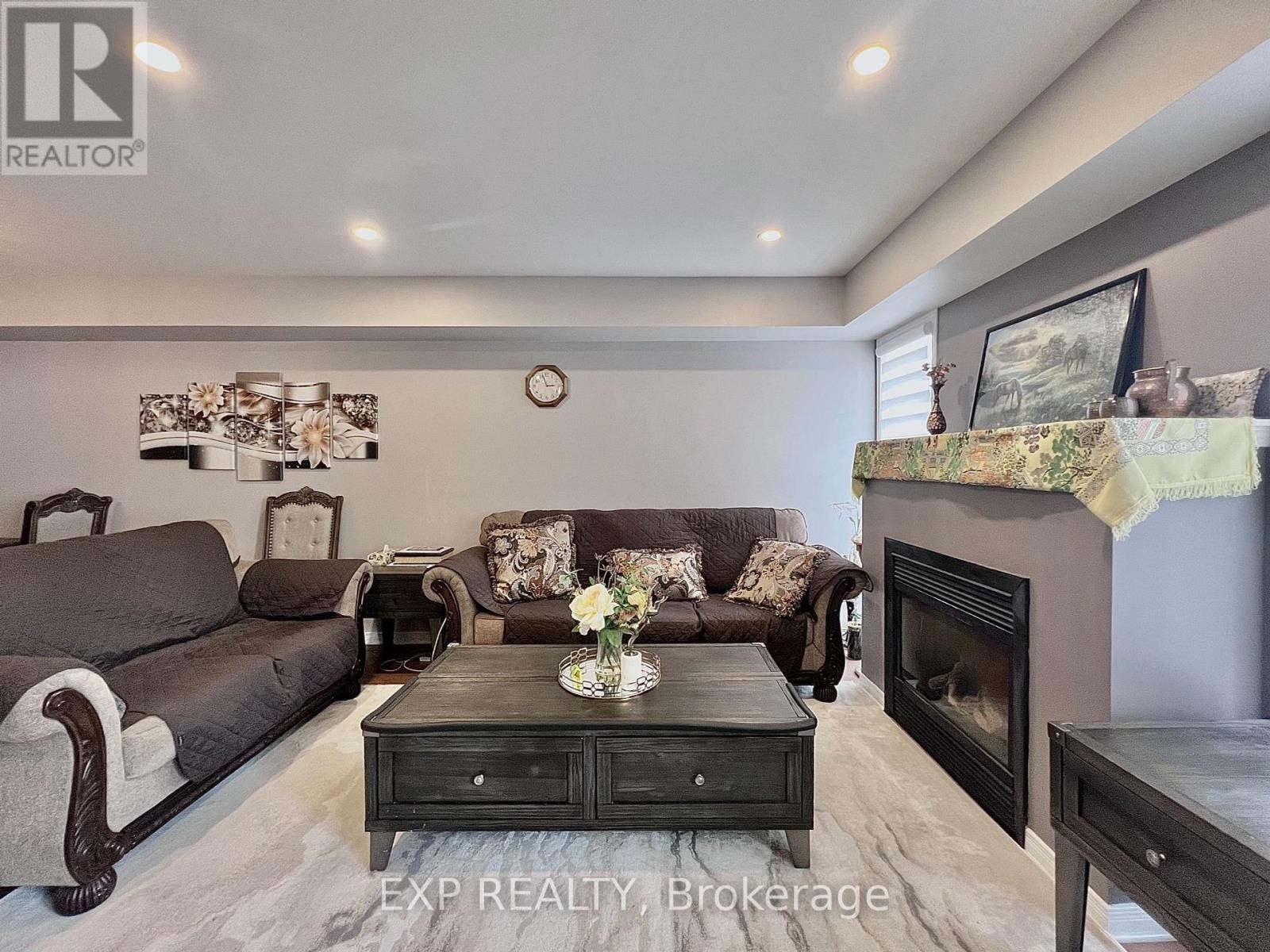 












27 KIRKSTONE PRIVATE

,
Ottawa,




Ontario
K2J5E7

