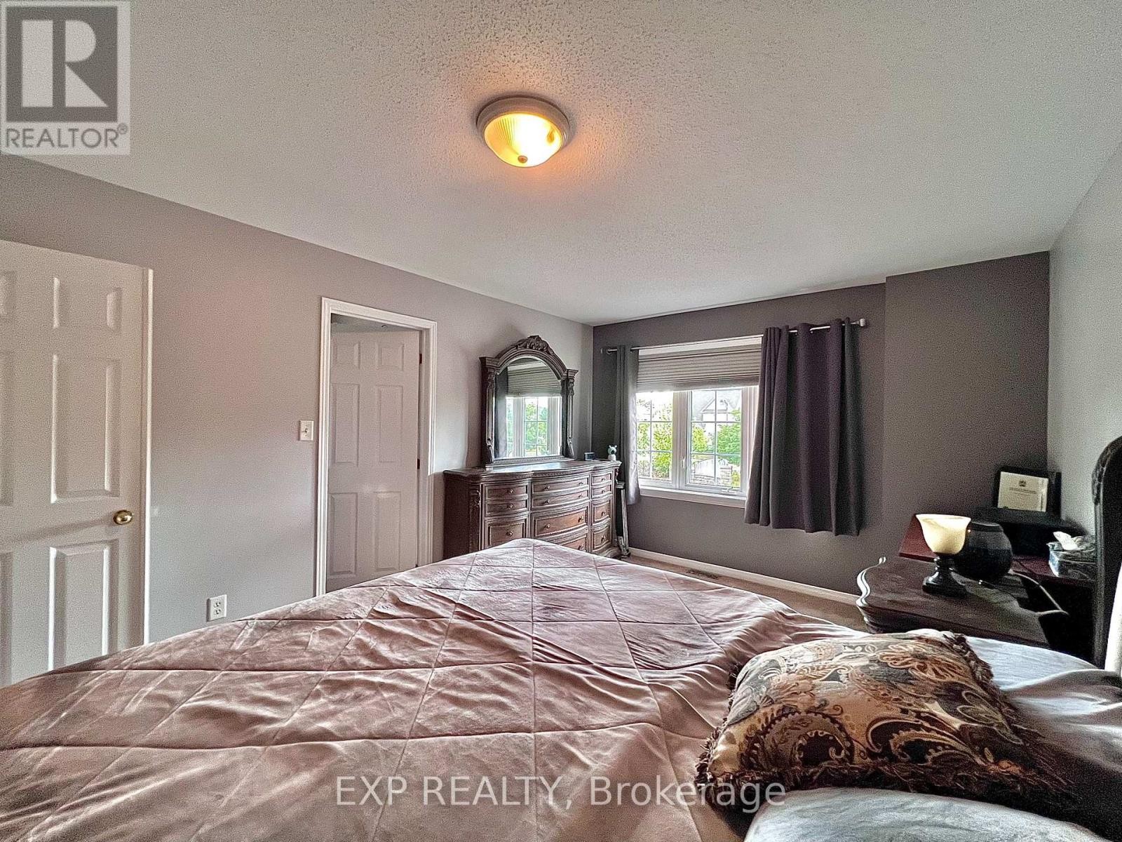 












27 KIRKSTONE PRIVATE

,
Ottawa,




Ontario
K2J5E7

