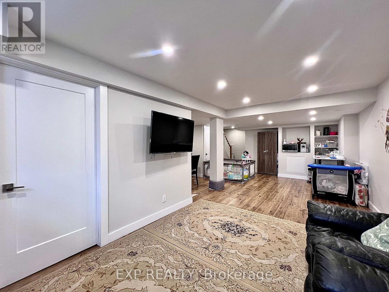 












27 KIRKSTONE PRIVATE

,
Ottawa,




Ontario
K2J5E7

