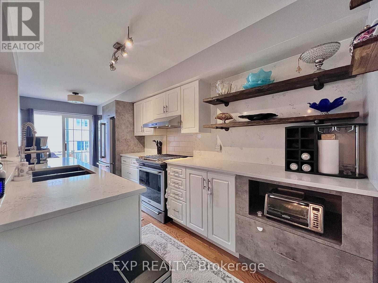 












27 KIRKSTONE PRIVATE

,
Ottawa,




Ontario
K2J5E7

