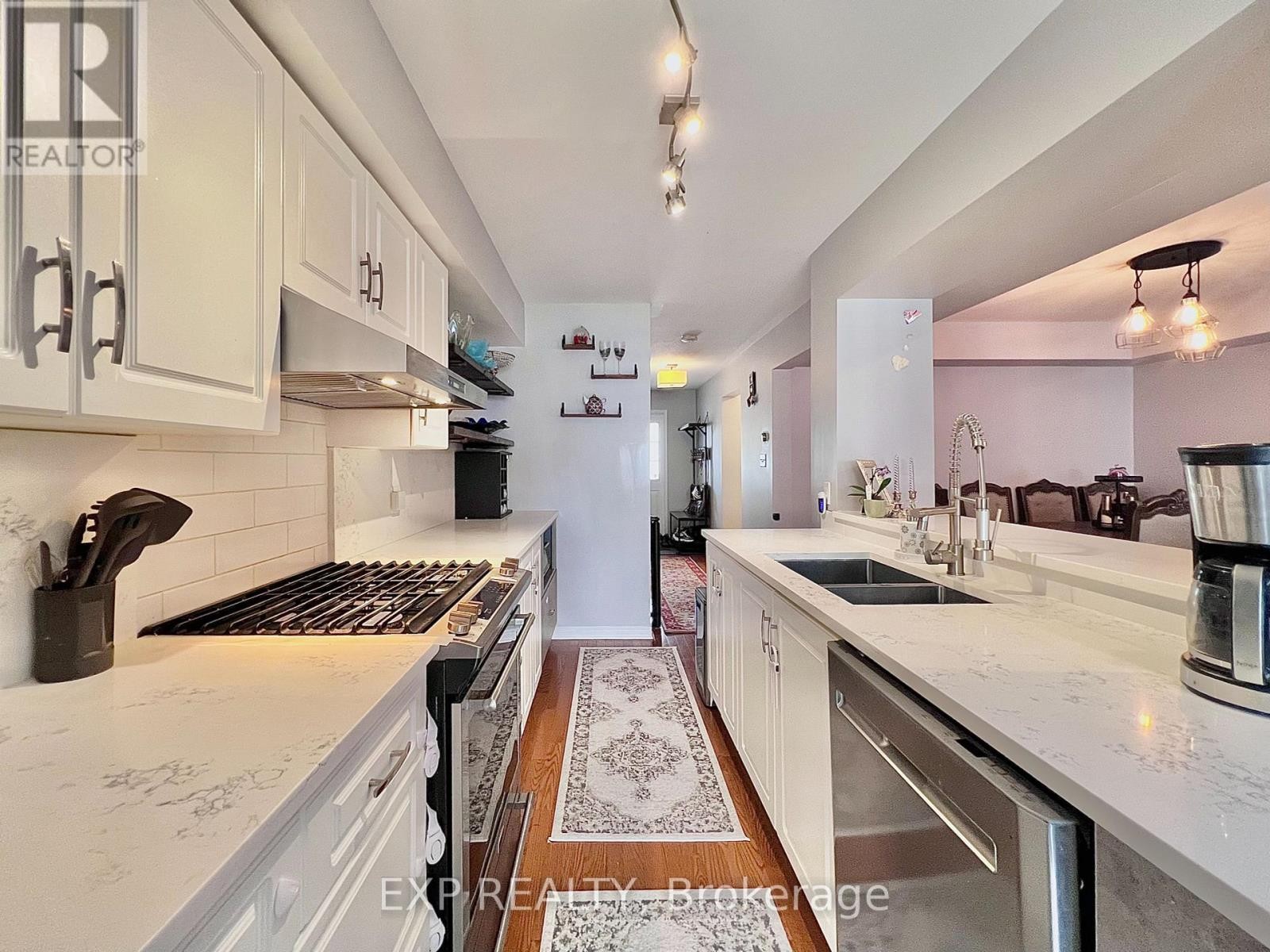 












27 KIRKSTONE PRIVATE

,
Ottawa,




Ontario
K2J5E7

