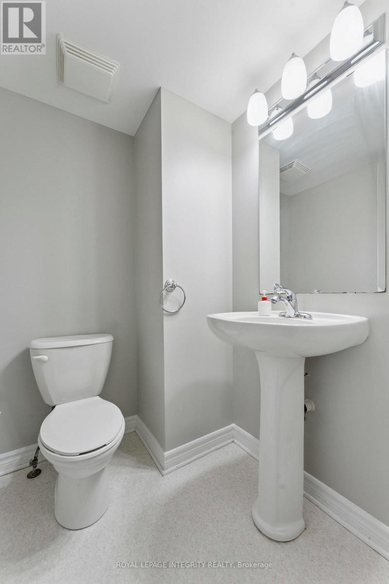 












A - 616 CHAPMAN MILLS DRIVE

,
Ottawa,




Ontario
K2J0V4


