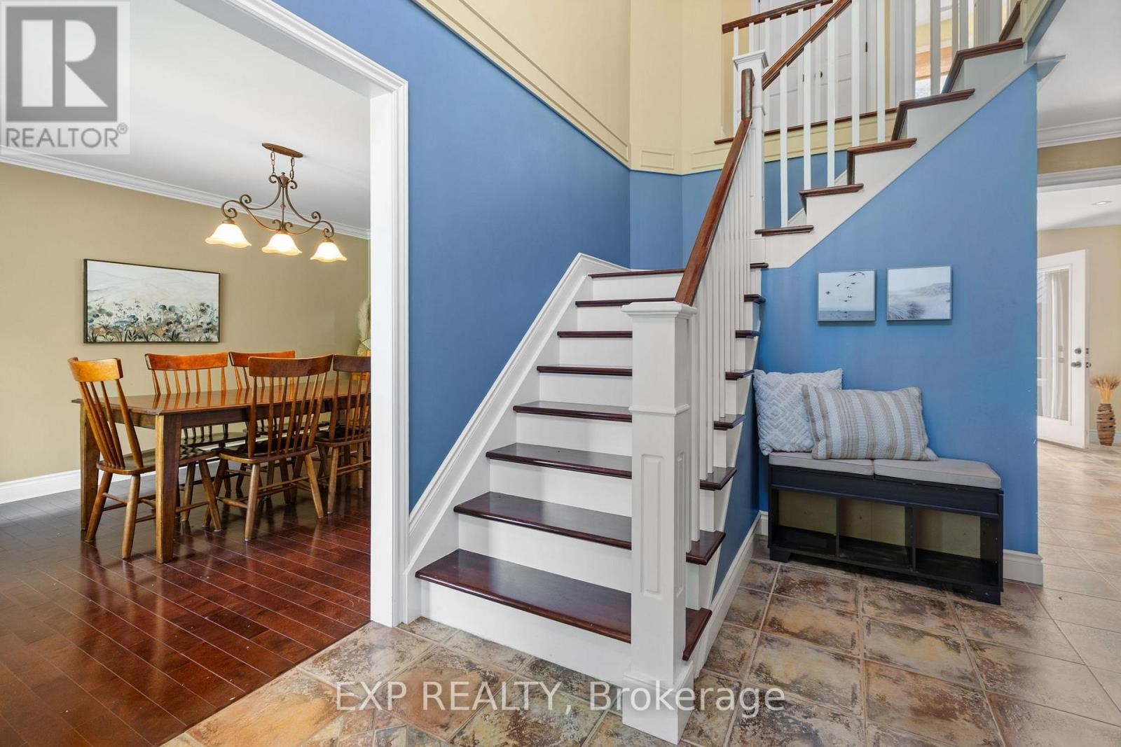 












8325 ALBERT BOUWERS CIRCLE

,
Ottawa,




Ontario
K0A2P0

