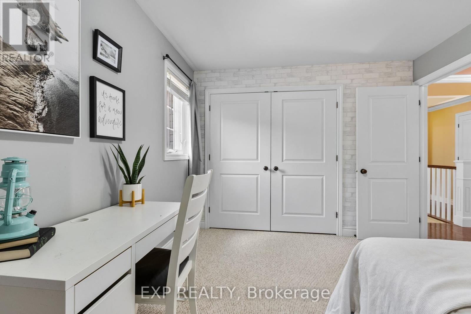












8325 ALBERT BOUWERS CIRCLE

,
Ottawa,




Ontario
K0A2P0

