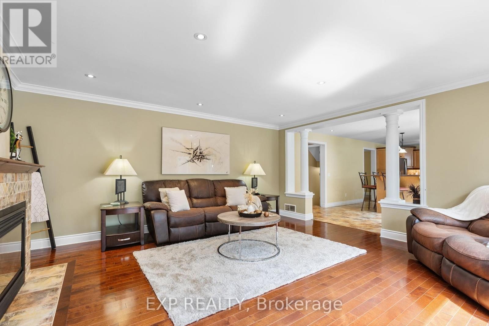 












8325 ALBERT BOUWERS CIRCLE

,
Ottawa,




Ontario
K0A2P0

