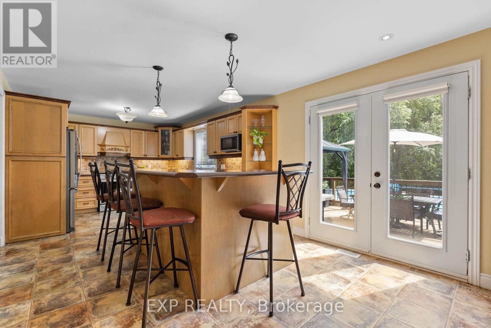












8325 ALBERT BOUWERS CIRCLE

,
Ottawa,




Ontario
K0A2P0

