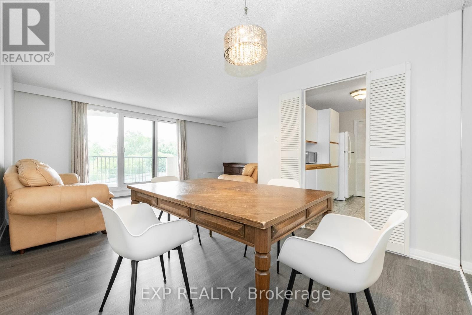 












304 - 1025 RICHMOND ROAD

,
Ottawa,




Ontario
K2B8G8

