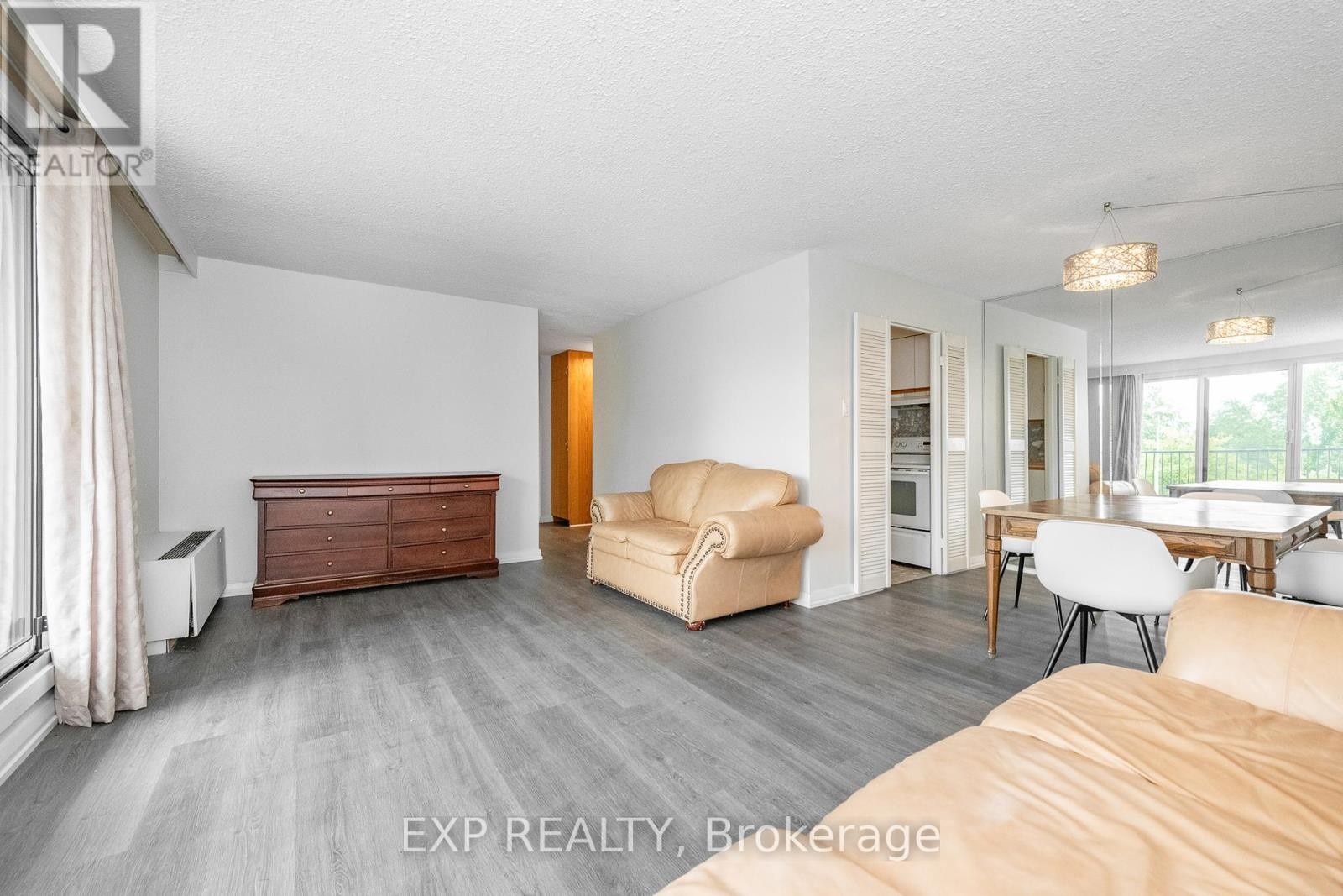 












304 - 1025 RICHMOND ROAD

,
Ottawa,




Ontario
K2B8G8

