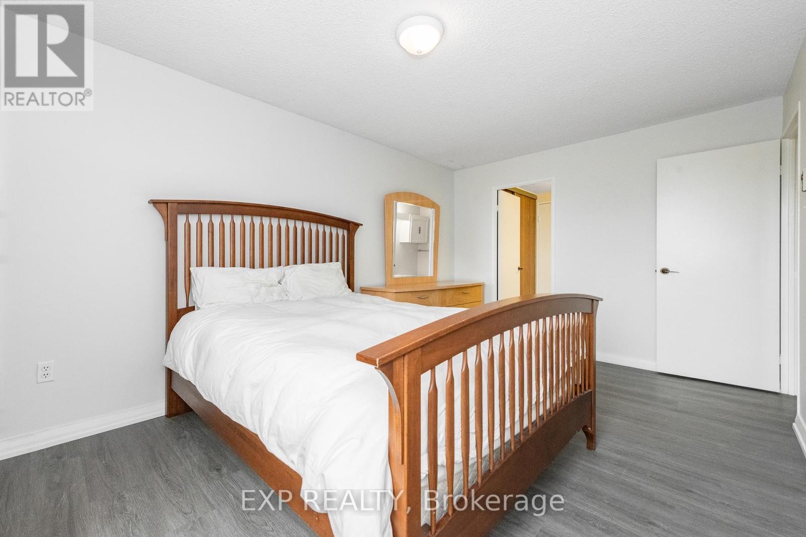 












304 - 1025 RICHMOND ROAD

,
Ottawa,




Ontario
K2B8G8

