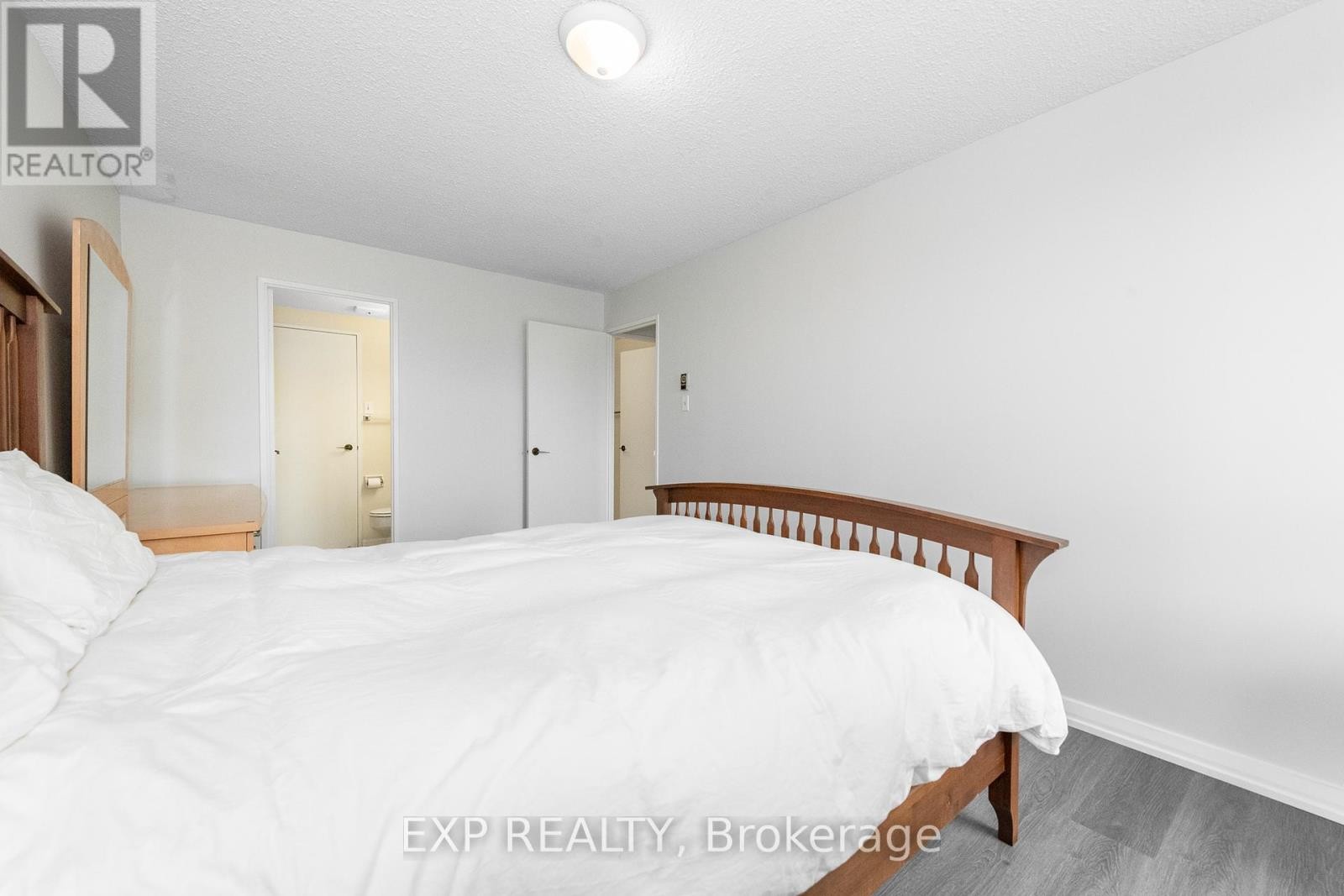 












304 - 1025 RICHMOND ROAD

,
Ottawa,




Ontario
K2B8G8


