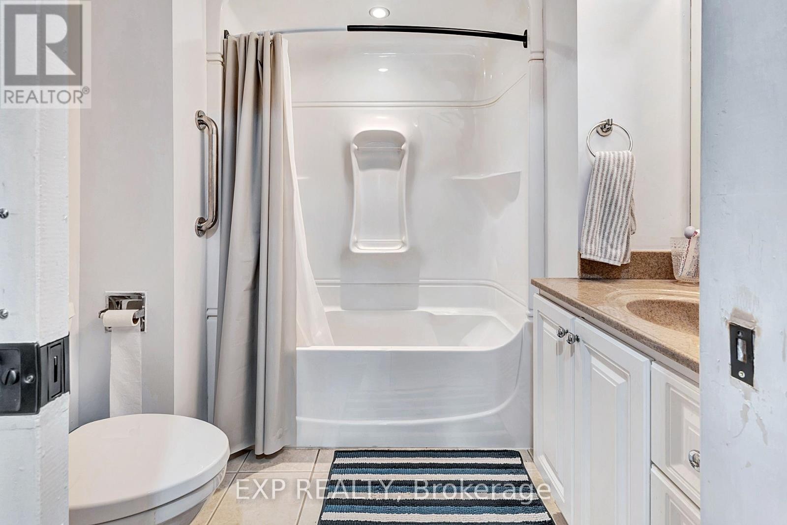 












68 RAMSGATE PVT PRIVATE

,
Ottawa,




Ontario
K1V8M4


