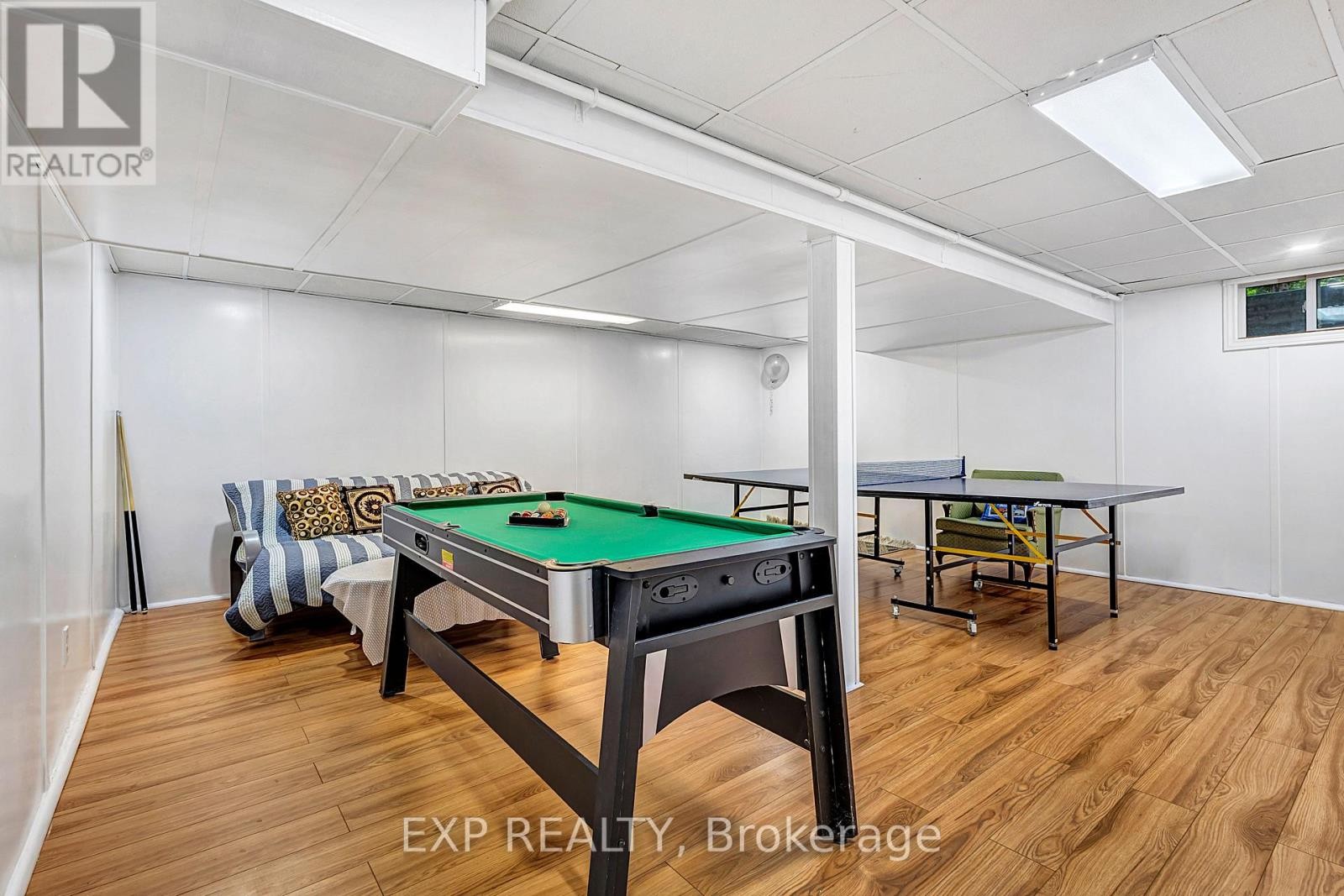 












68 RAMSGATE PVT PRIVATE

,
Ottawa,




Ontario
K1V8M4

