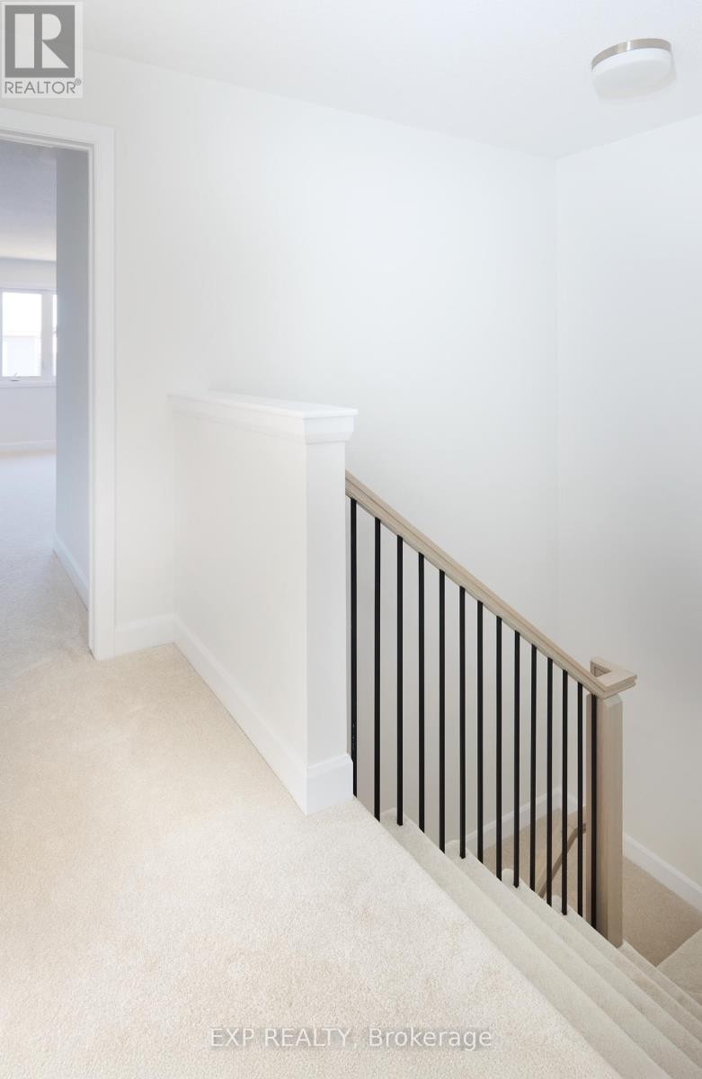 












509 ROUNDHOUSE CRESCENT

,
Ottawa,




Ontario
K2S2Y1

