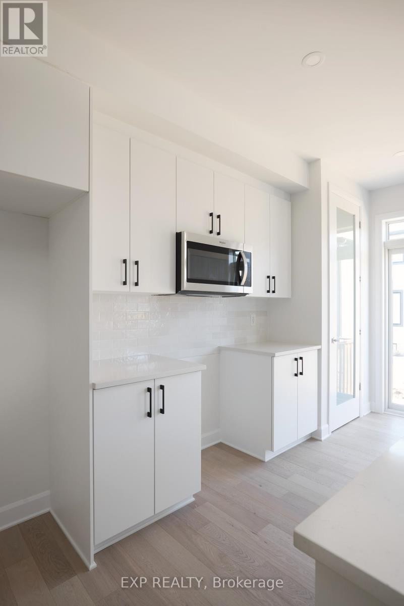 












509 ROUNDHOUSE CRESCENT

,
Ottawa,




Ontario
K2S2Y1

