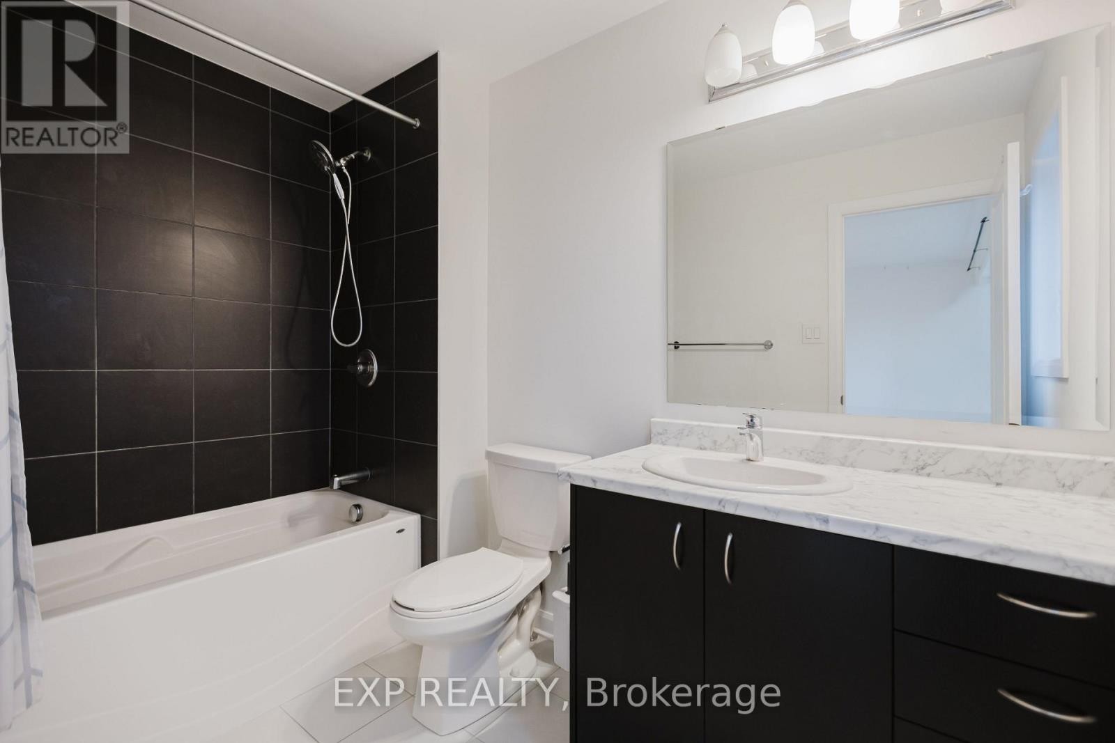 












92 NATARE PLACE

,
Ottawa,




Ontario
K2T0P2

