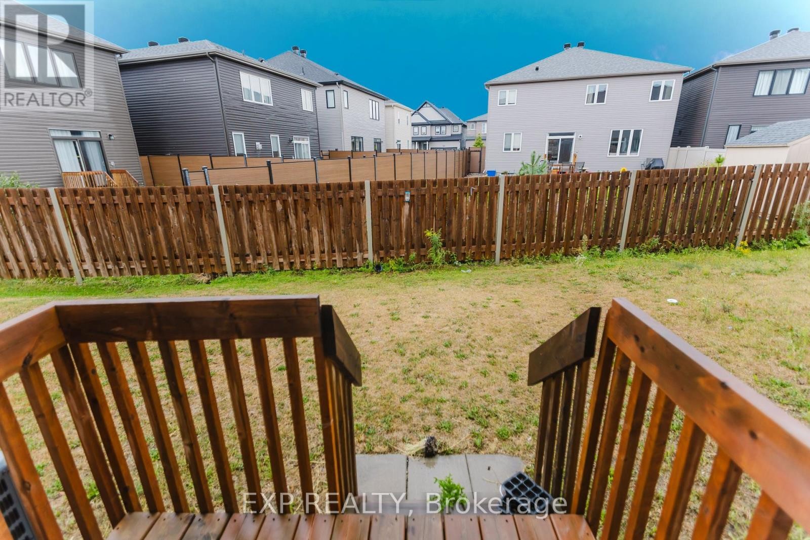 












92 NATARE PLACE

,
Ottawa,




Ontario
K2T0P2

