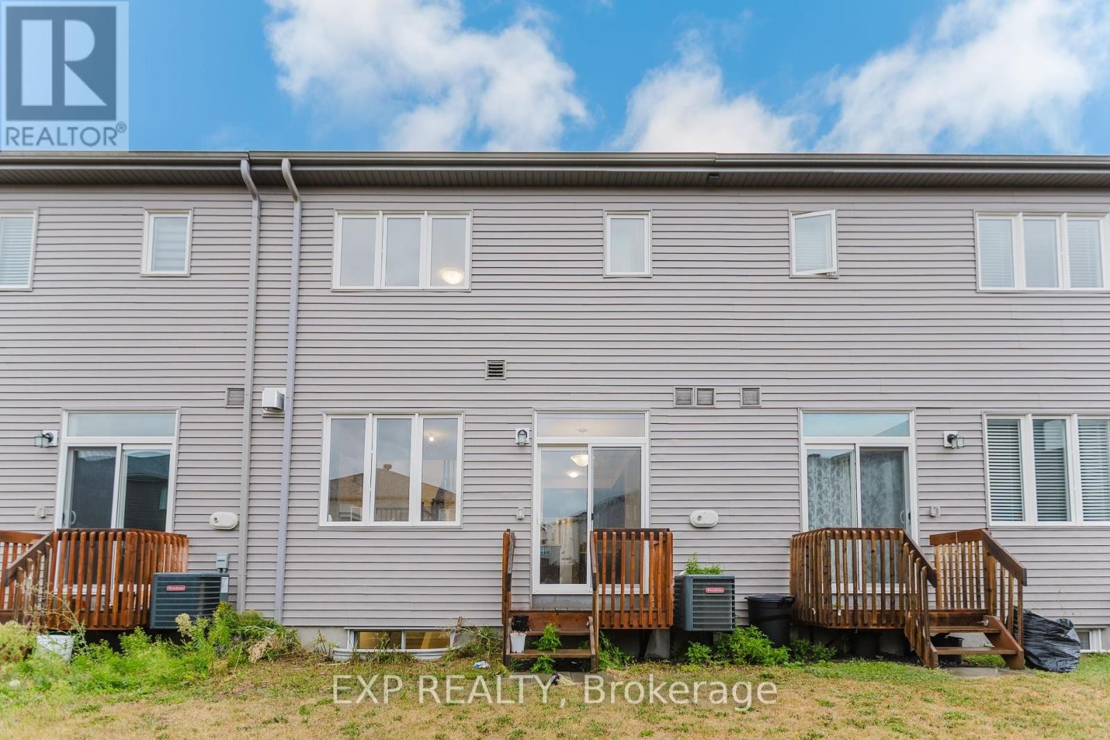 












92 NATARE PLACE

,
Ottawa,




Ontario
K2T0P2

