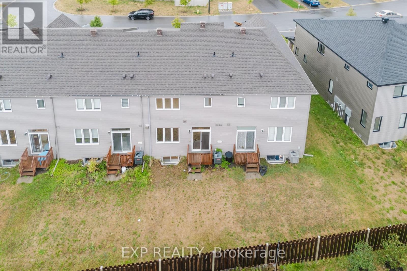 












92 NATARE PLACE

,
Ottawa,




Ontario
K2T0P2

