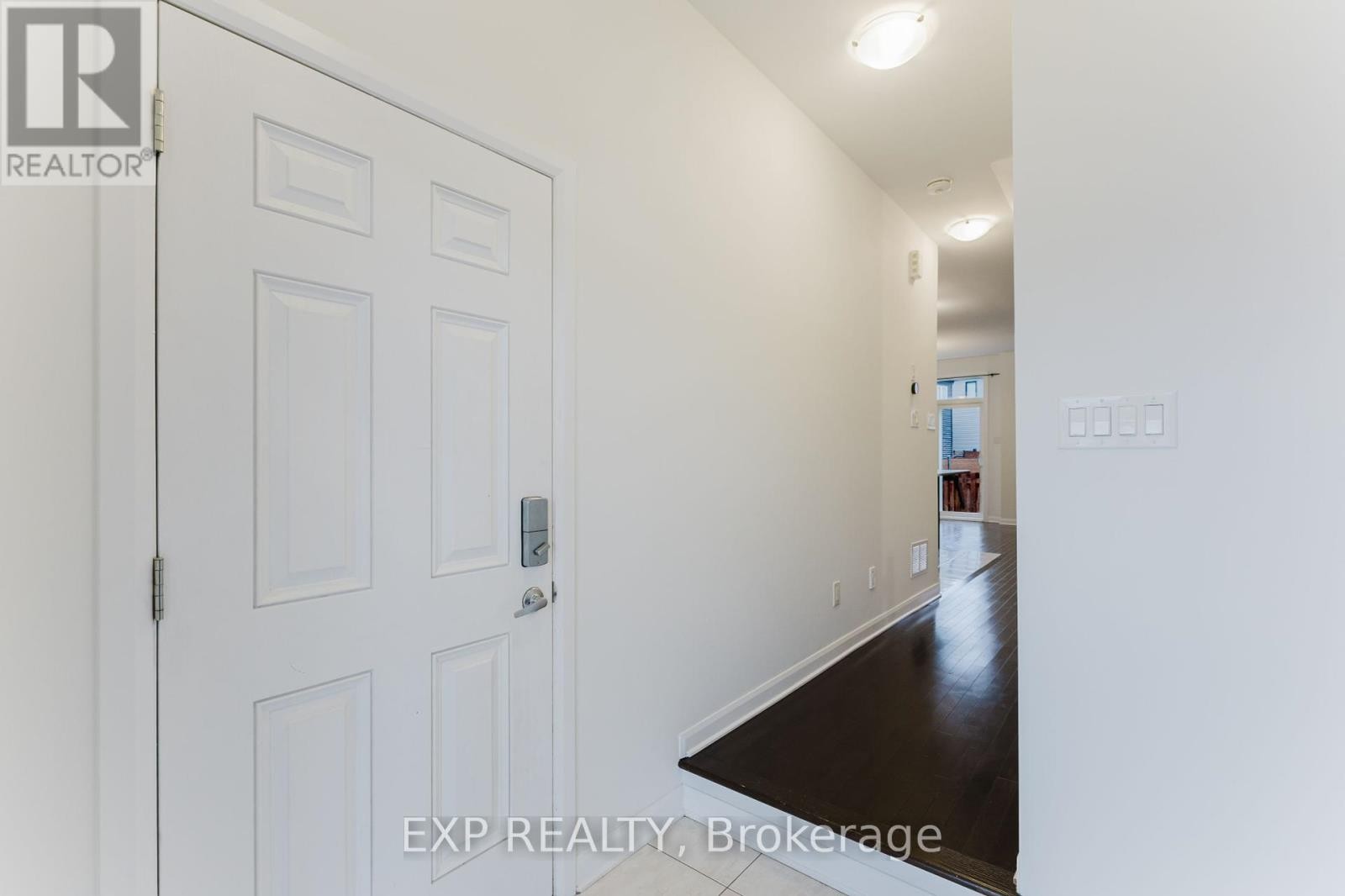












92 NATARE PLACE

,
Ottawa,




Ontario
K2T0P2

