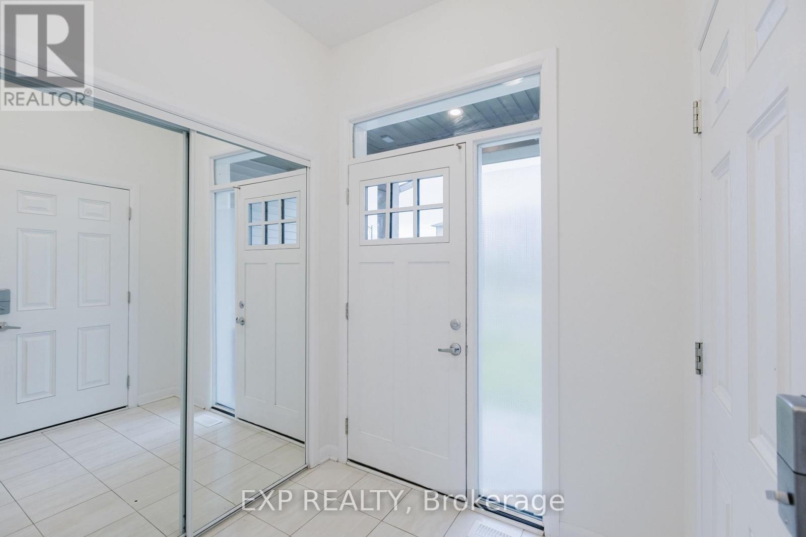 












92 NATARE PLACE

,
Ottawa,




Ontario
K2T0P2

