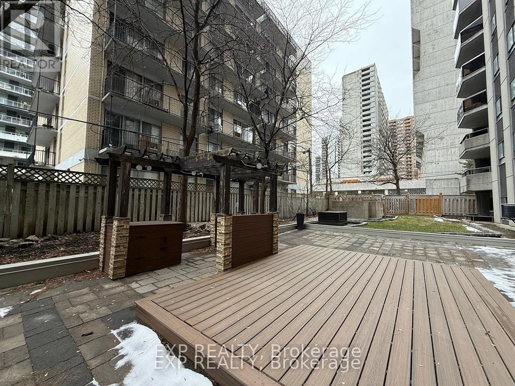 












2102 - 470 LAURIER AVENUE W

,
Ottawa,




Ontario
K1R7W9

