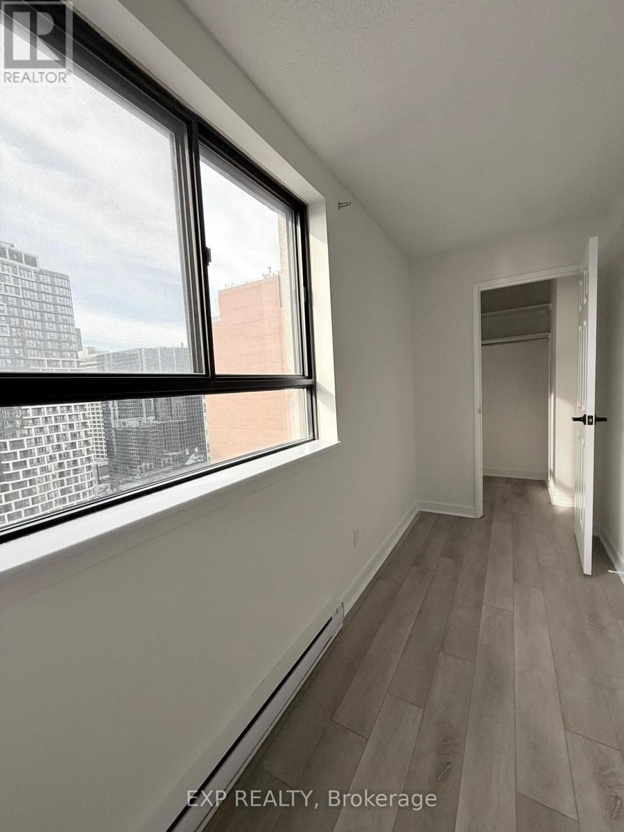 












2102 - 470 LAURIER AVENUE W

,
Ottawa,




Ontario
K1R7W9

