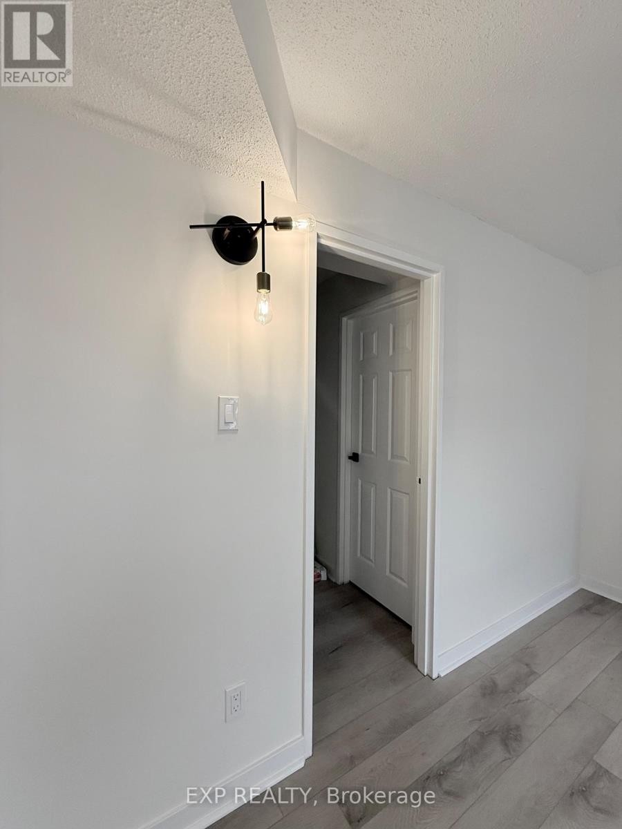 












2102 - 470 LAURIER AVENUE W

,
Ottawa,




Ontario
K1R7W9

