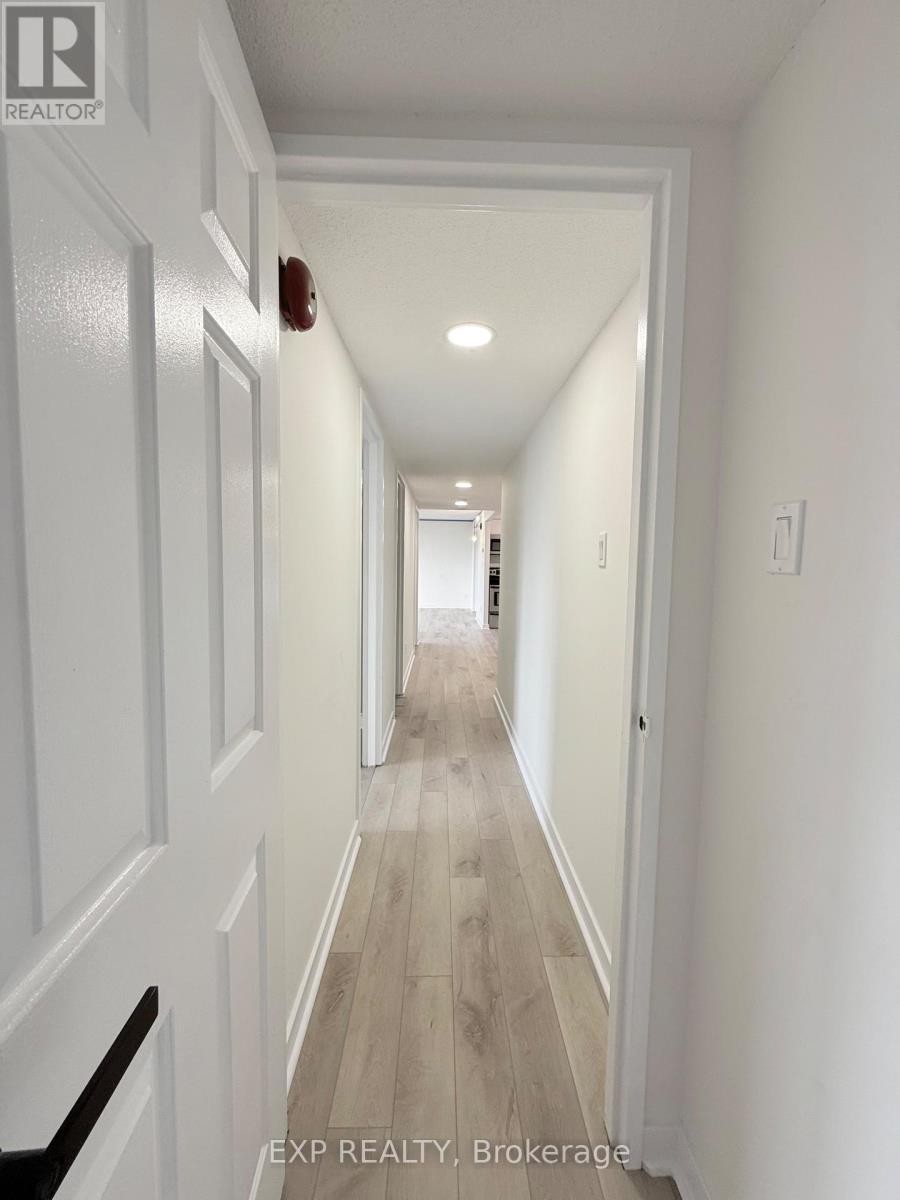 












2102 - 470 LAURIER AVENUE W

,
Ottawa,




Ontario
K1R7W9

