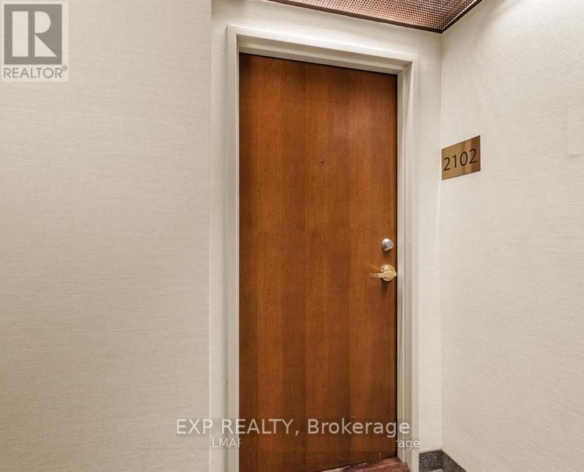 












2102 - 470 LAURIER AVENUE W

,
Ottawa,




Ontario
K1R7W9

