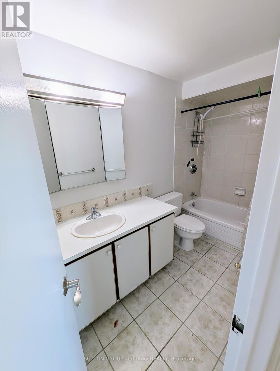 












2512 - 1081 AMBLESIDE DRIVE

,
Ottawa,




Ontario
K2B8C8

