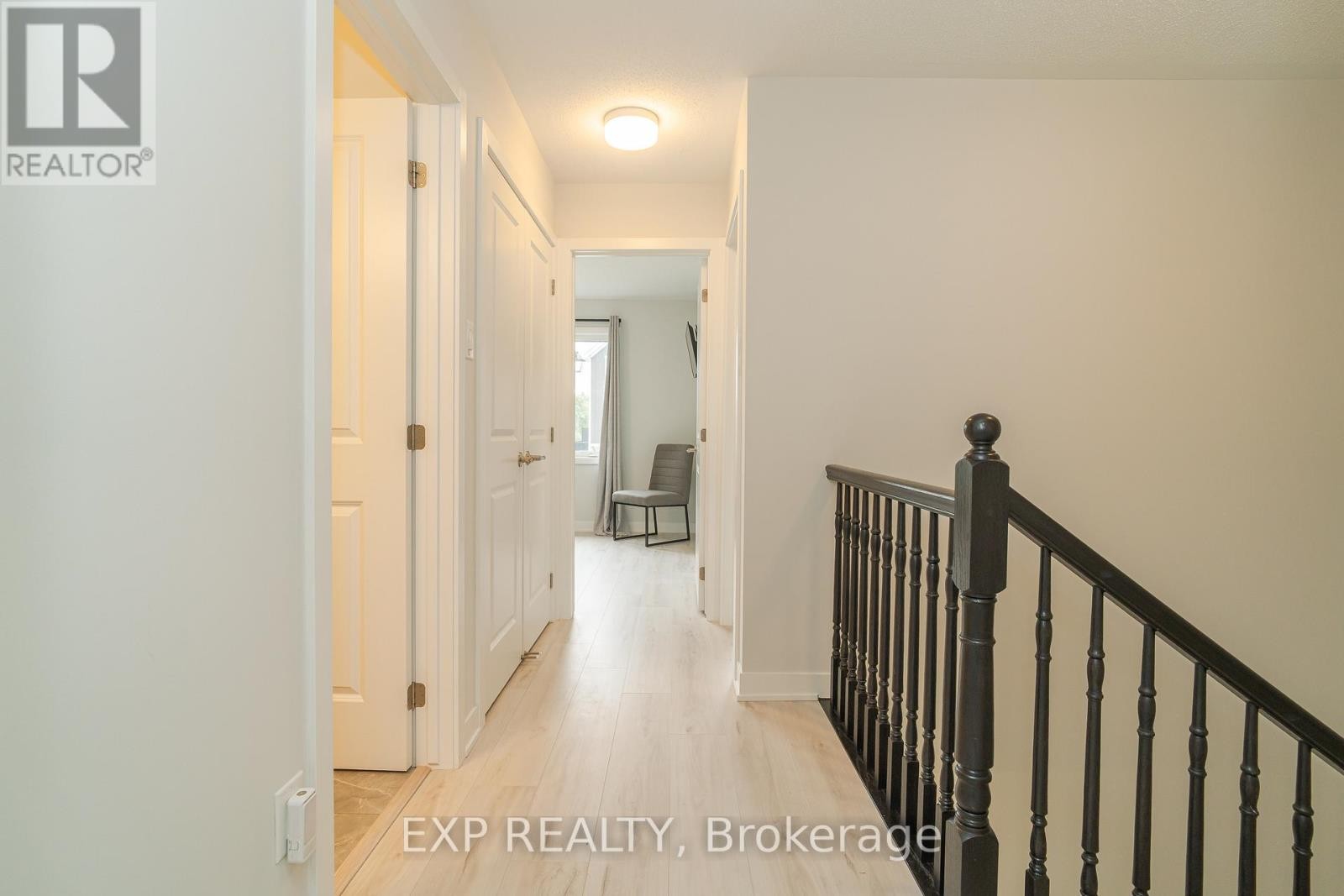 












676 QUILTER ROW

,
Ottawa,




Ontario
K0A2Z0

