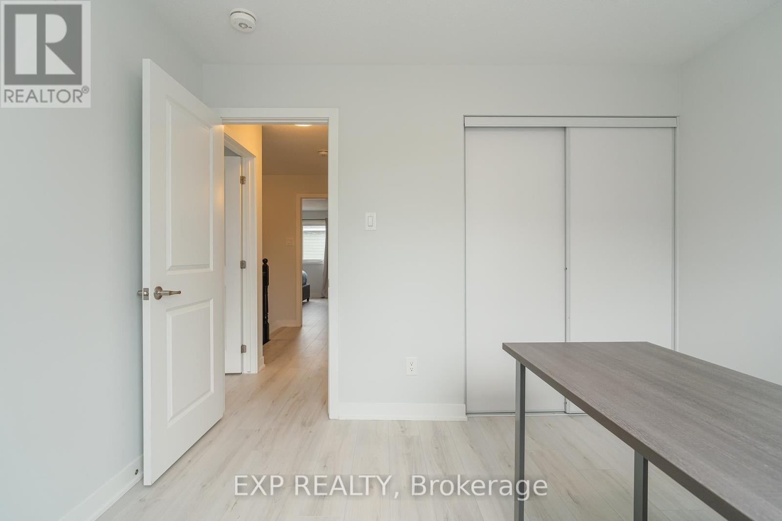 












676 QUILTER ROW

,
Ottawa,




Ontario
K0A2Z0

