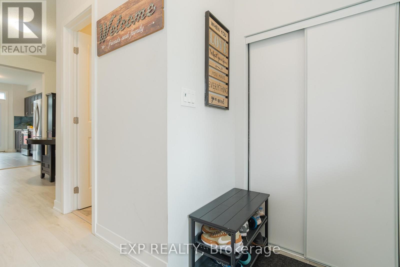 












676 QUILTER ROW

,
Ottawa,




Ontario
K0A2Z0

