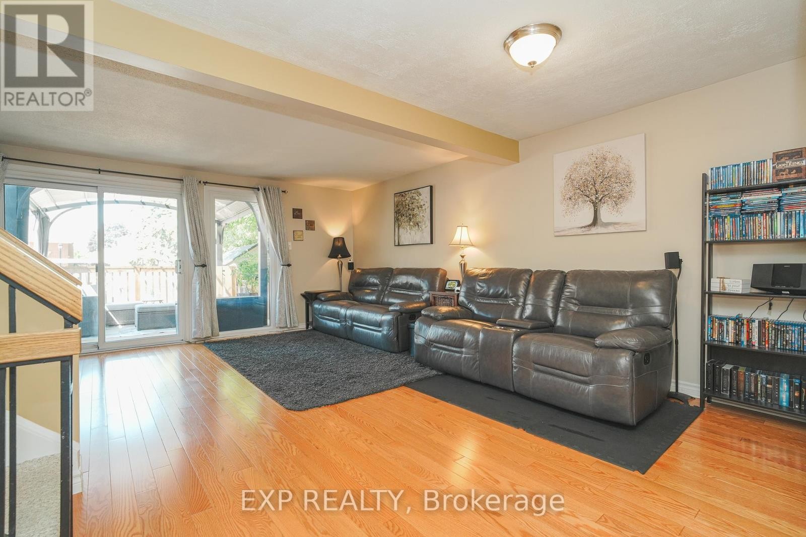 












66 MALVERN DRIVE

,
Ottawa,




Ontario
K2J1M1

