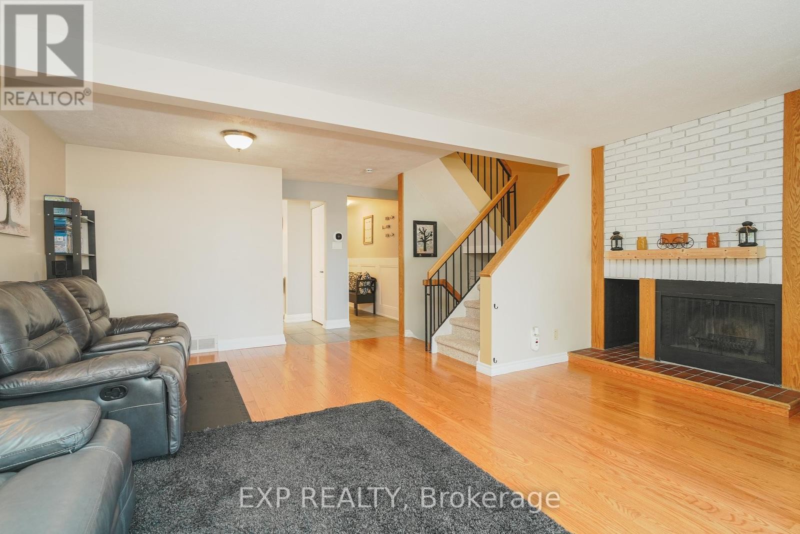 












66 MALVERN DRIVE

,
Ottawa,




Ontario
K2J1M1

