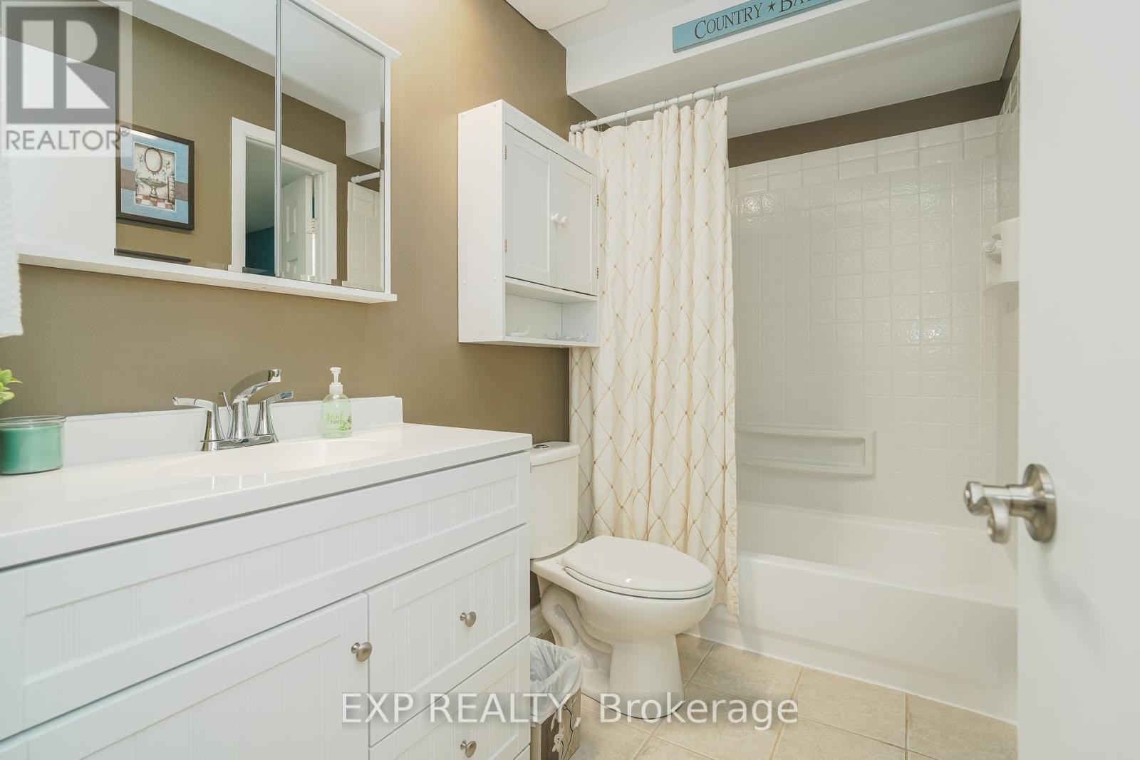 












66 MALVERN DRIVE

,
Ottawa,




Ontario
K2J1M1

