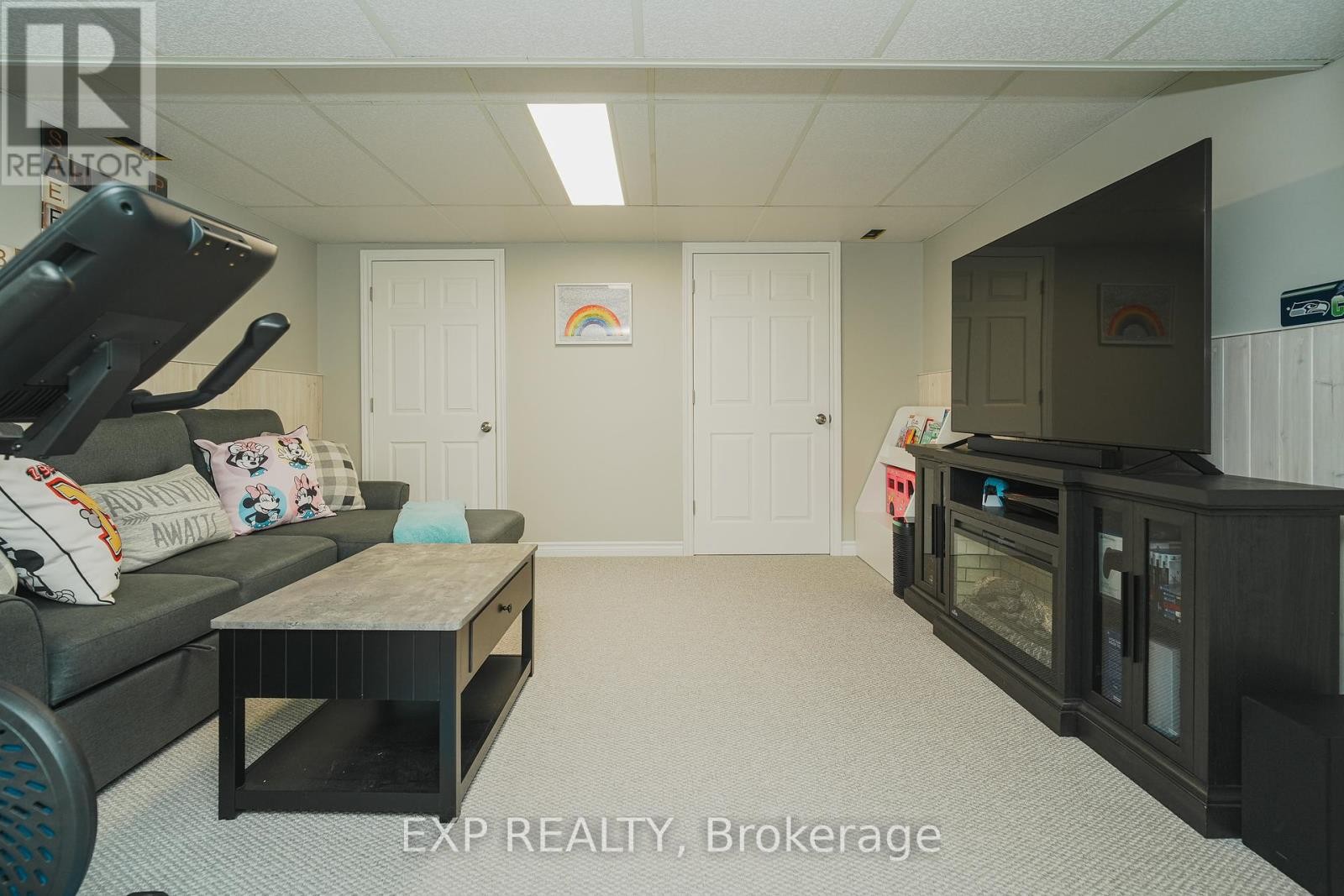 












66 MALVERN DRIVE

,
Ottawa,




Ontario
K2J1M1

