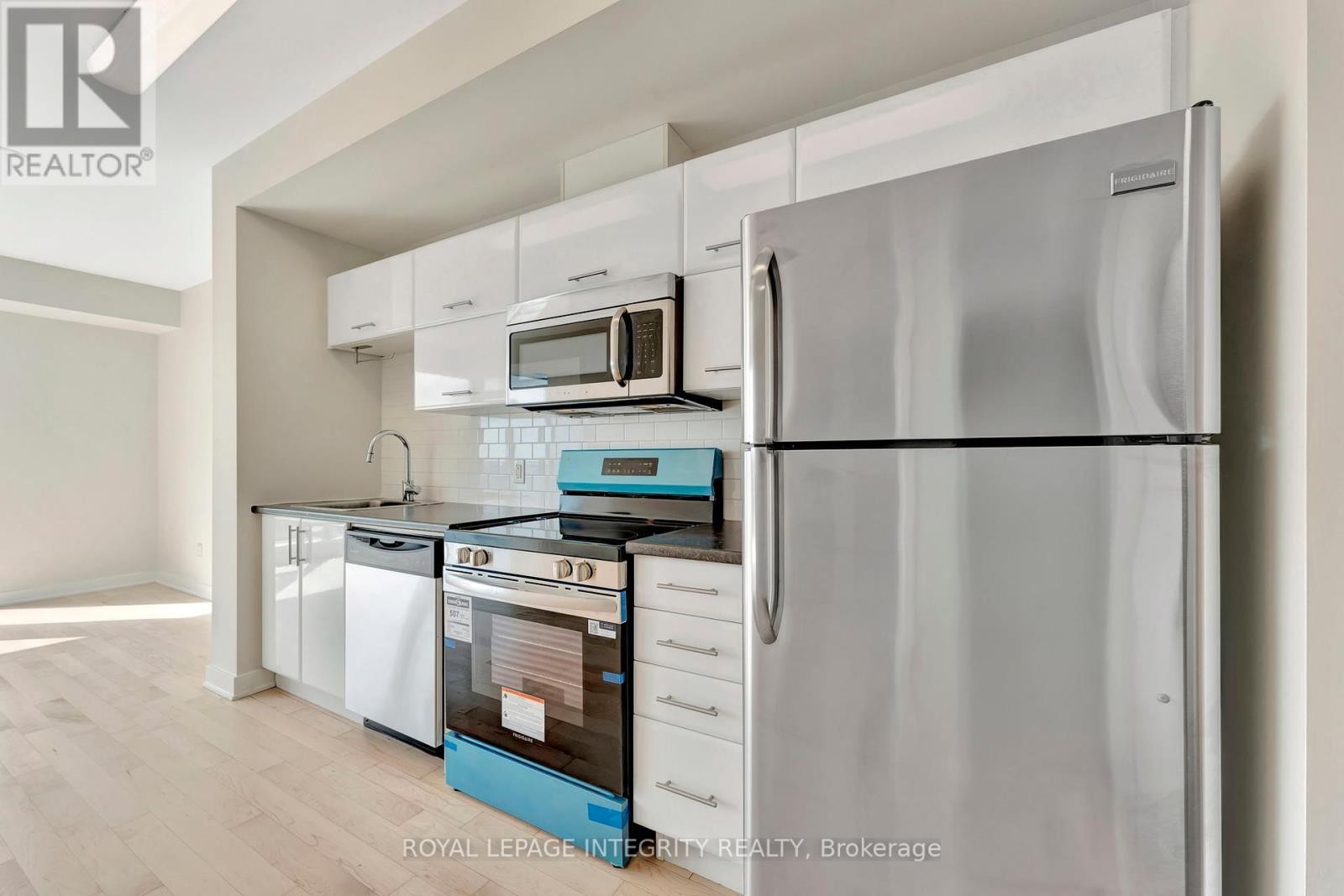 












1808 - 179 METCALFE STREET

,
Ottawa,




Ontario
K2P1P7

