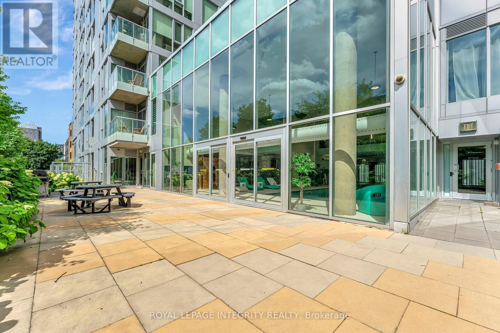 












1808 - 179 METCALFE STREET

,
Ottawa,




Ontario
K2P1P7

