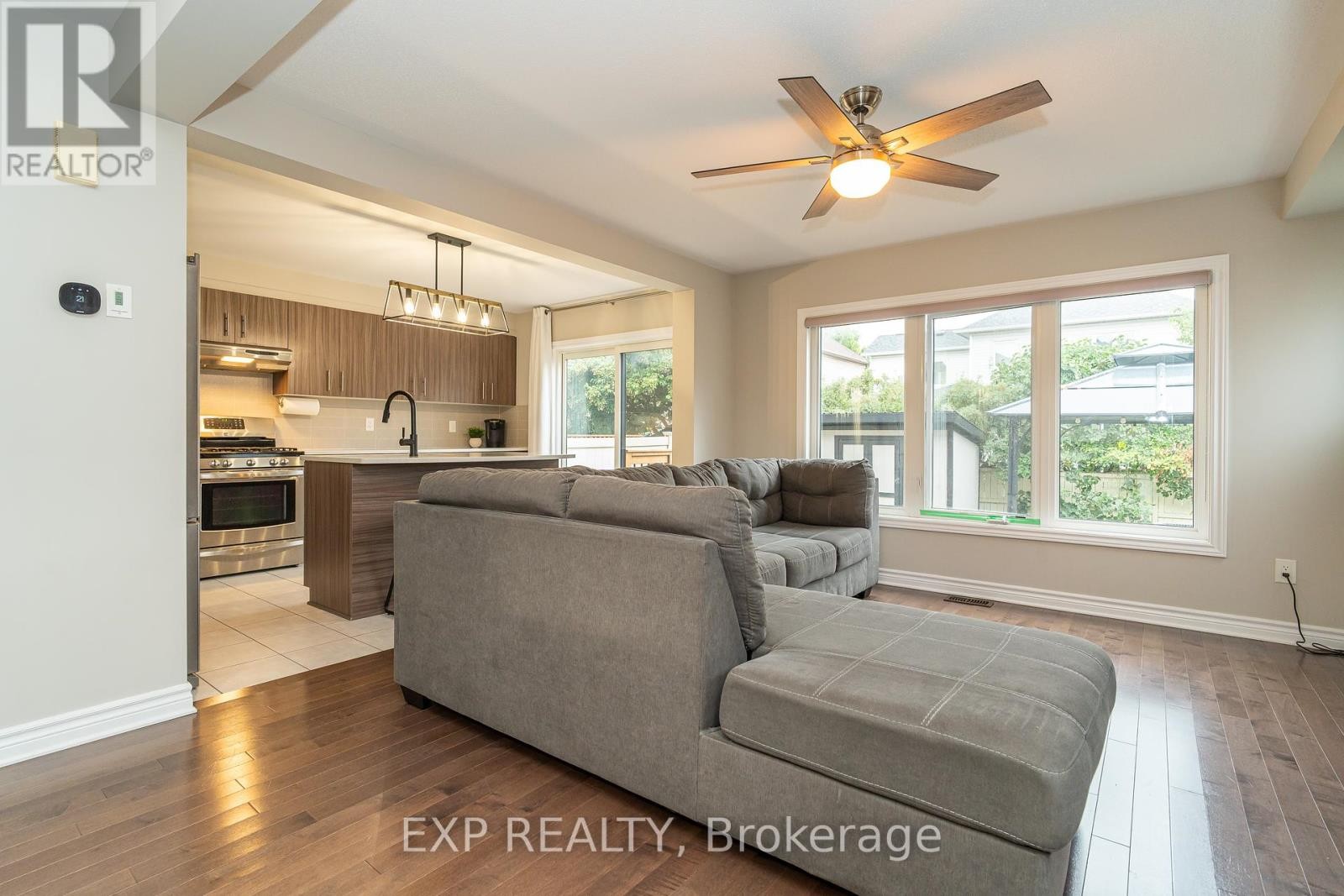 












3545 WOODROFFE AVENUE

,
Ottawa,




Ontario
K2G7A8

