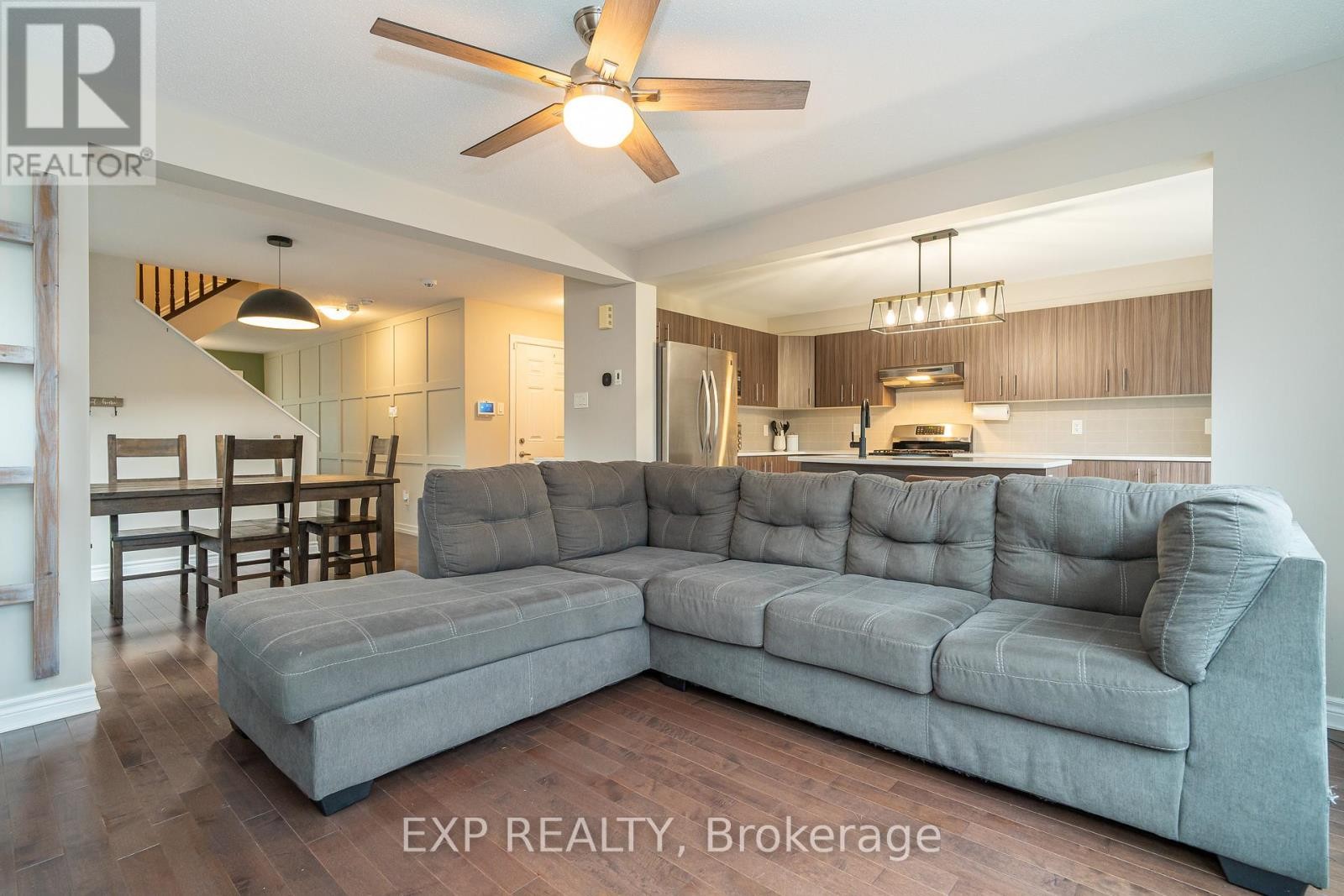 












3545 WOODROFFE AVENUE

,
Ottawa,




Ontario
K2G7A8


