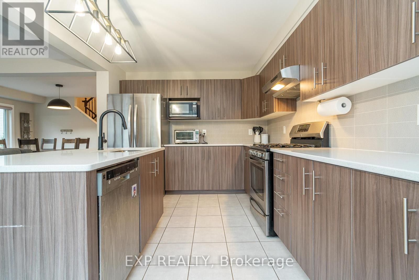












3545 WOODROFFE AVENUE

,
Ottawa,




Ontario
K2G7A8

