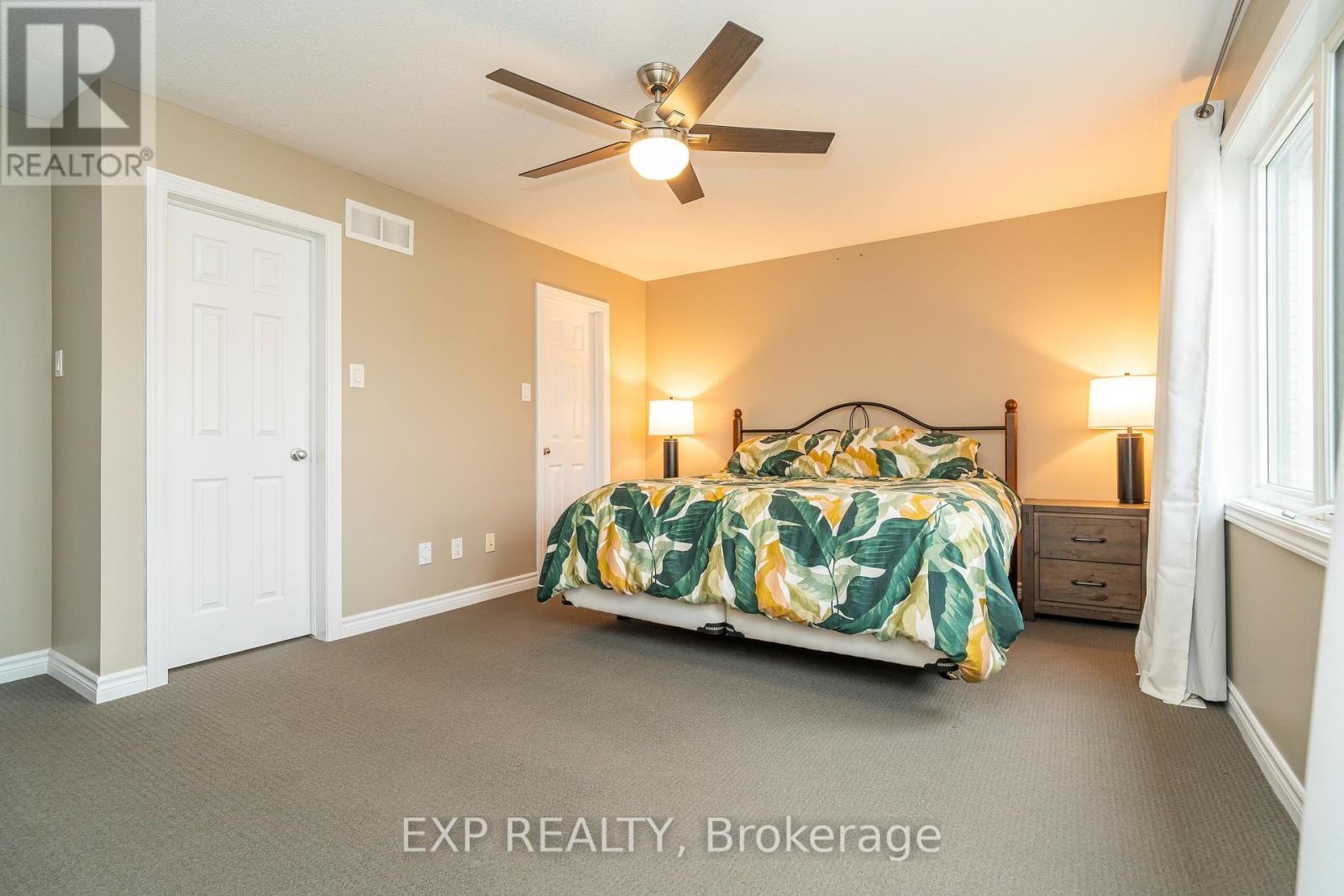 












3545 WOODROFFE AVENUE

,
Ottawa,




Ontario
K2G7A8

